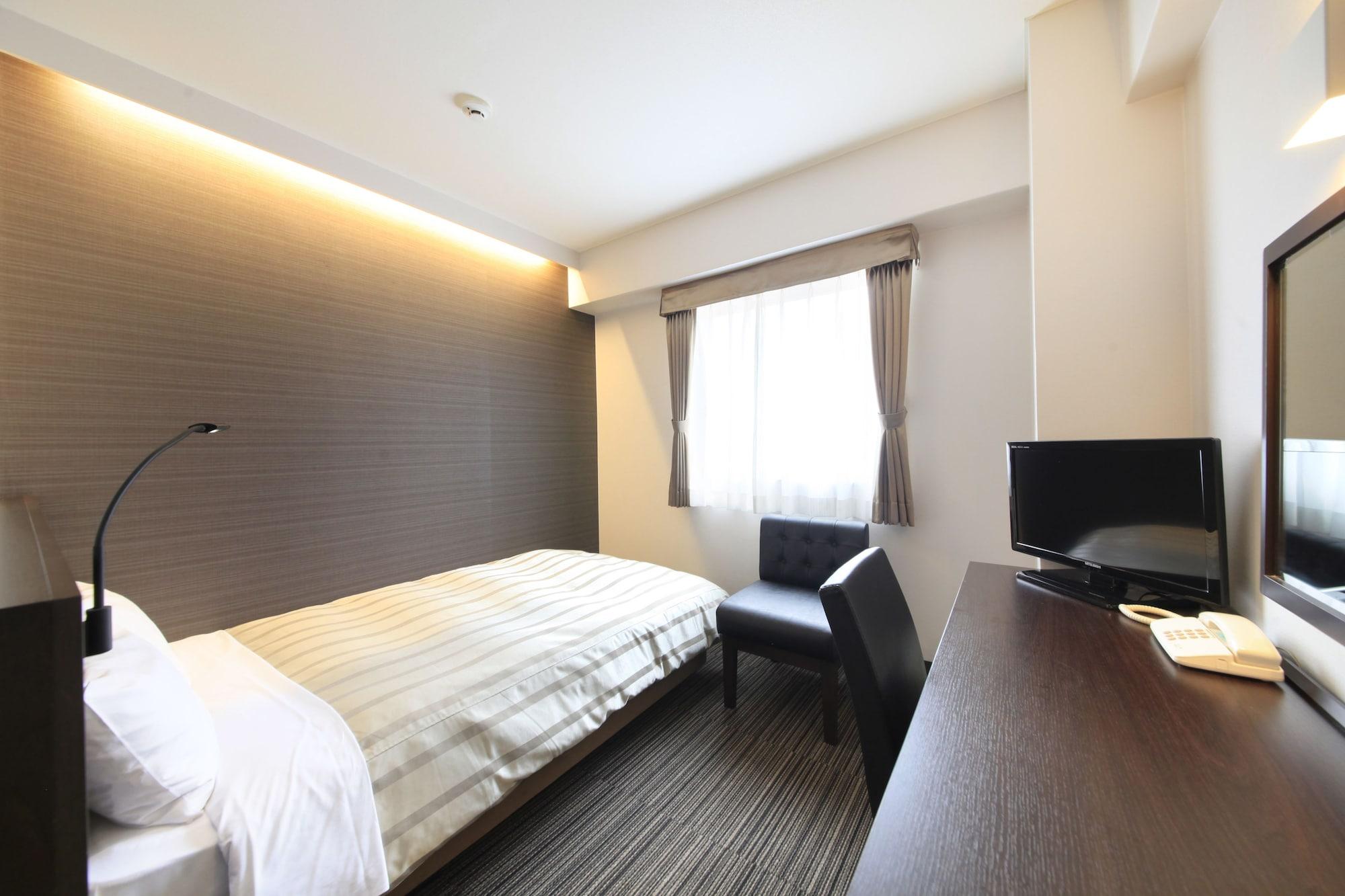 โรงแรมอะสึงิ เออร์เบิน โรงแรม 3*